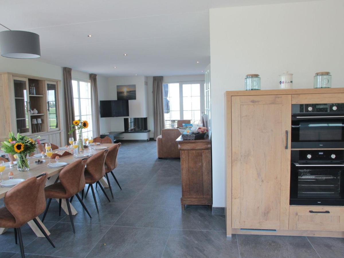 Beautiful And Spacious Villa With A Panoramic View Near The Beach Of Cadzand Exteriér fotografie